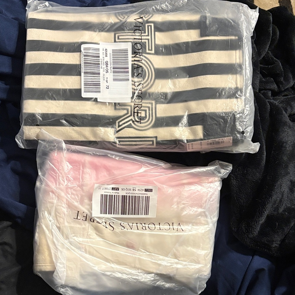 Victoria's Secret large totes 2 of them